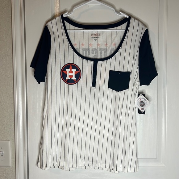 5th & Ocean Astros Top - Picture 1 of 6